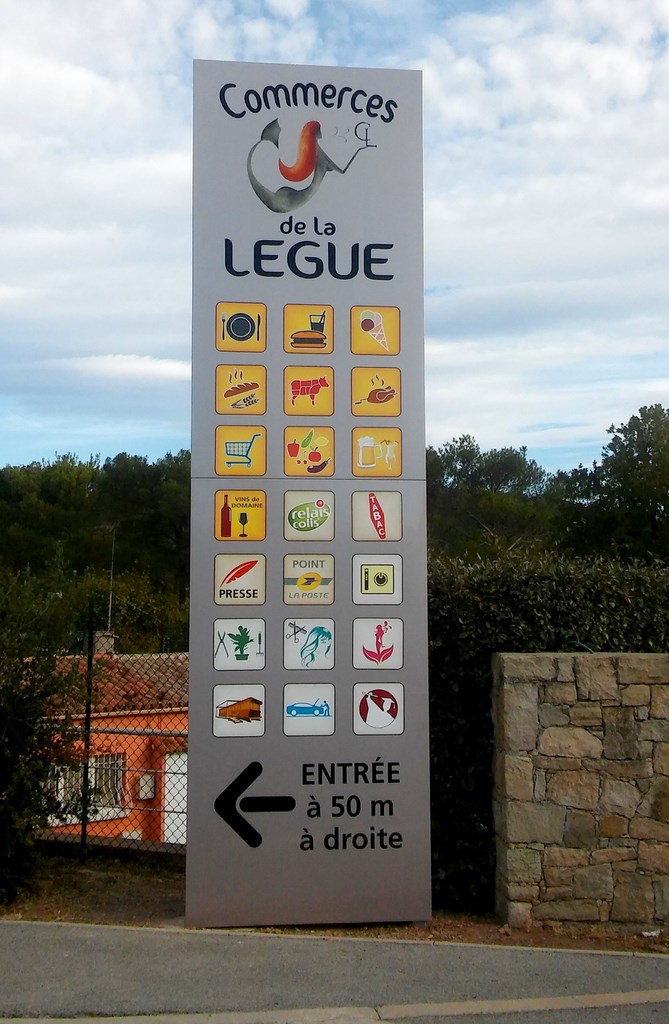 Commerces De La Lègue Totem